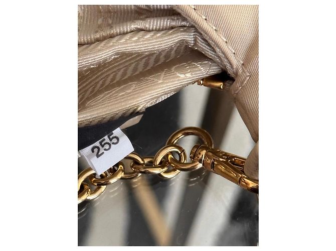 Bolso de hombro Prada Re-Edition 2005 de nylon Beige - vista 13