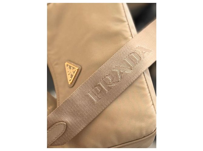 Bolso de hombro Prada Re-Edition 2005 de nylon Beige - vista 6