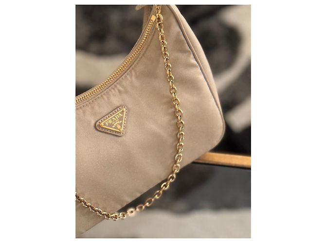 Bolso de hombro Prada Re-Edition 2005 de nylon Beige - vista 7