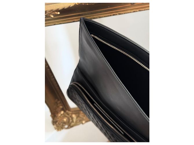 Chanel Pochette in pelle nera con segno della pace Nero - vista 8