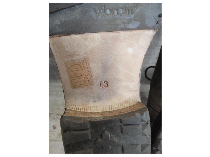 Autre Marque Chaussures Richelieu en Daim Ortigni Marron - vue 9
