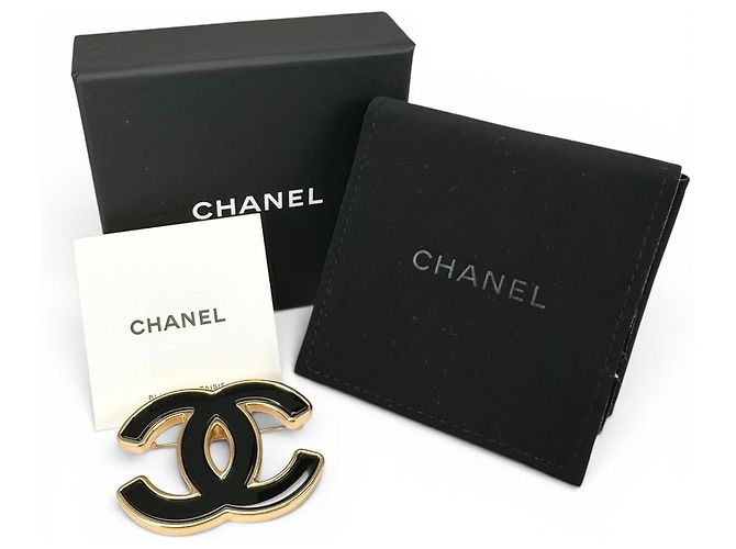 Broche Chanel B24B de resina chapada Coco Mark Negro Dorado - vista 2