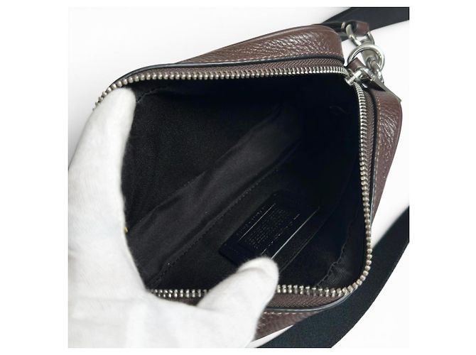 Borsa a tracolla in pelle con logo inciso COACH CR179 JADEN Marrone - vista 4