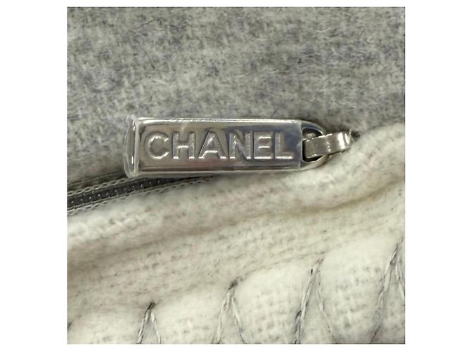 Almofada CHANEL 18V em mistura de cashmere Marrom Fora de branco - vista 6