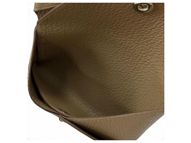 Hermès Portefeuille bi-fold Hermes Calvi Duo en cuir Etoupe Taupe - vue 6