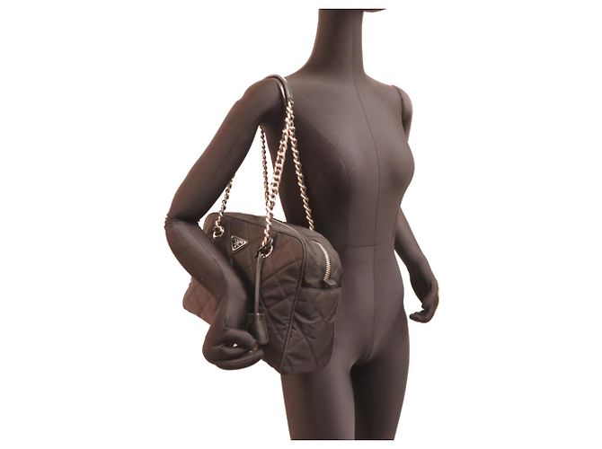Borsa Tote Prada trapuntata con catena Nero - vista 8