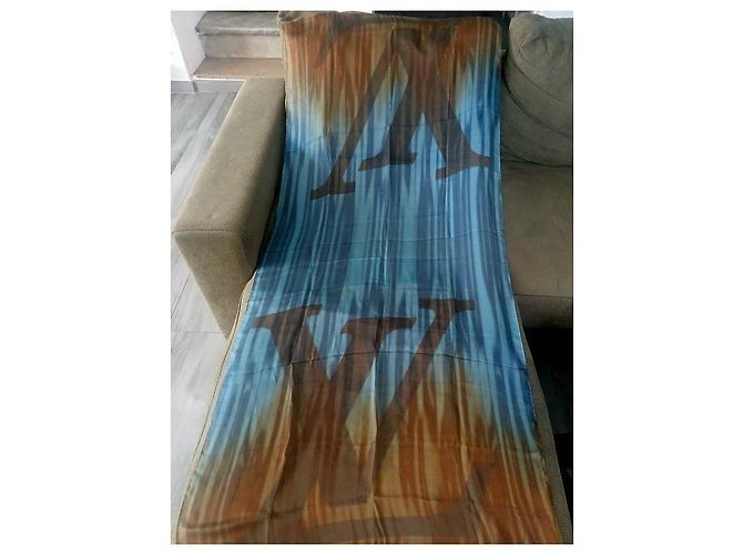 Foulard in seta Louis Vuitton Monogram Sfumato Marrone Blu Beige - vista 2