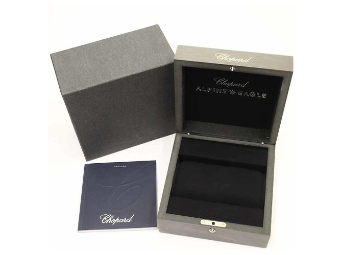 Chopard Alpine Eagle Large Men's Wristwatch - view 3