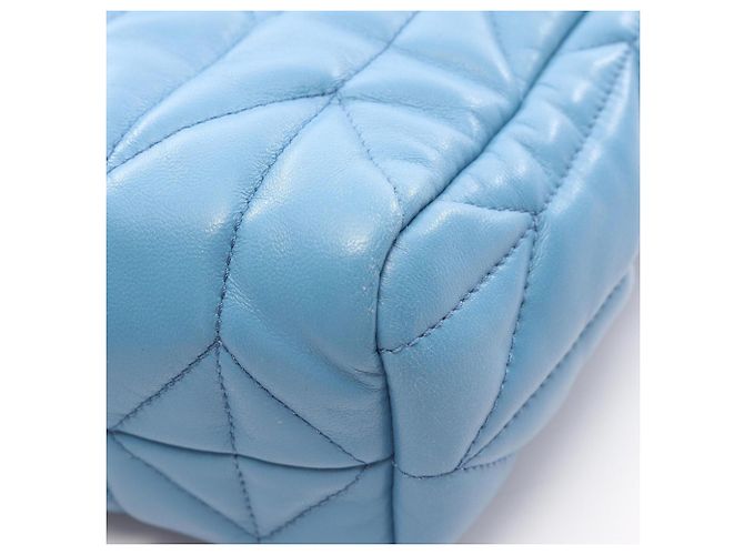 Sac à main Miu Miu NAPPA TRAPUNTAT en bleu - vue 7