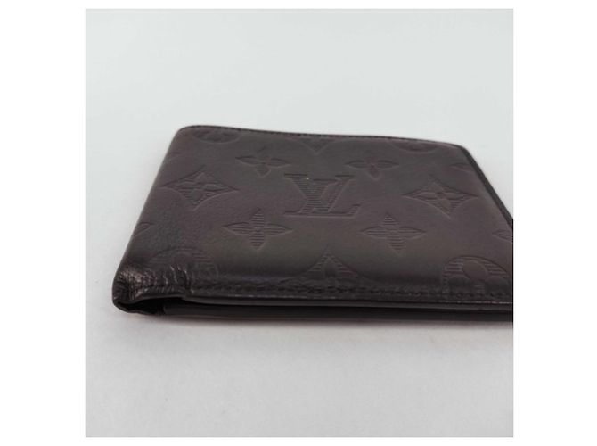 Portafoglio bi-fold Louis Vuitton in Monogram Shadow nero - vista 4