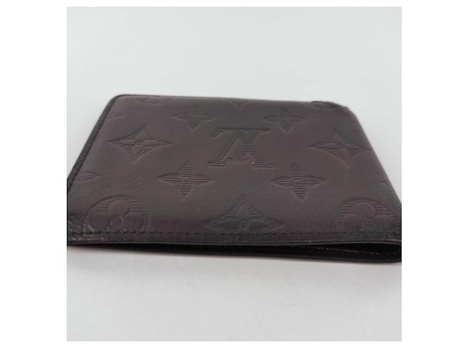 Portafoglio bi-fold Louis Vuitton in Monogram Shadow nero - vista 6