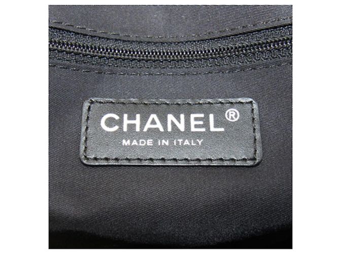 Chanel New Travel Line Tote Bag - Ansicht 4