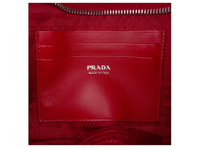 Prada Red Mini Soft Calf Impunture Diagramme Double Zip Bag Rot - Ansicht 6