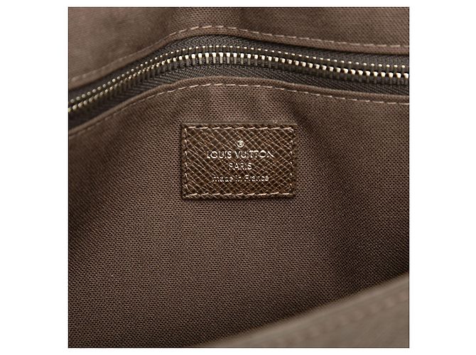 Louis Vuitton Brown Taiga Roman PM Castaño - vista 5