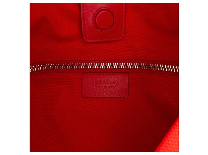 Salvatore Ferragamo Borsa a tracolla Ferragamo in vitello spazzolato nero con trafori e tela - vista 5