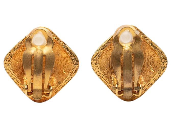 Orecchini a clip Chanel Gold CC placcati oro a forma di rombo D'oro - vista 2
