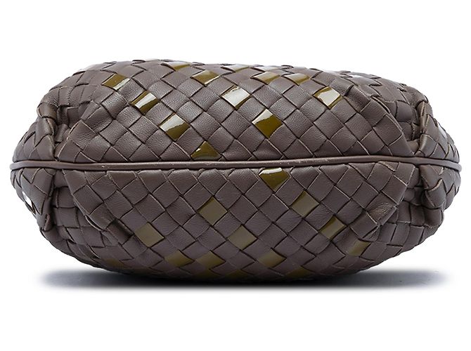 Borsa a tracolla Bottega Veneta in nappa e vernice Intrecciato marrone Taupe - vista 3