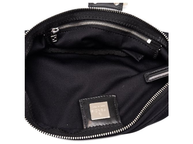 Borsa a Tracolla Baguette Fendi in Jersey Nero - vista 4