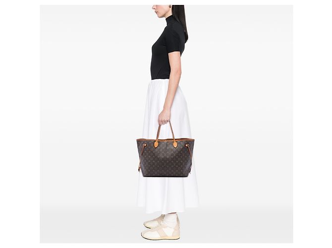 Louis Vuitton Brown Monogram Neverfull GM - view 6