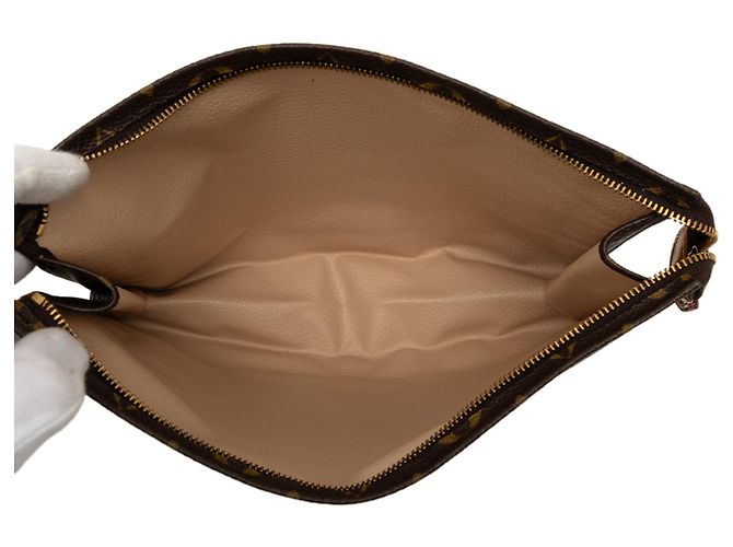 Necessaire Louis Vuitton Brown Monogram 26 Marrom - vista 4