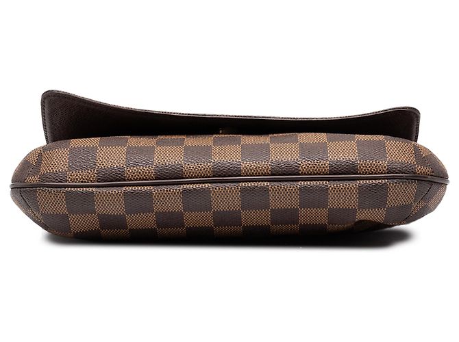 Louis Vuitton Brown Damier Ebene Musette Tango Long Strap Castaño - vista 3
