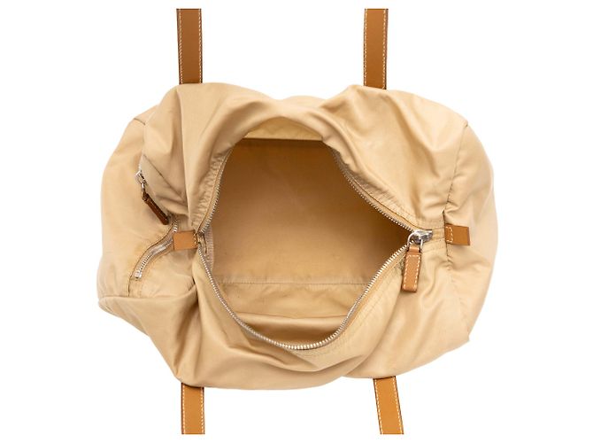 Prada Boston Bag aus Tessuto mit Saffiano-Besatz in Beige - Ansicht 4