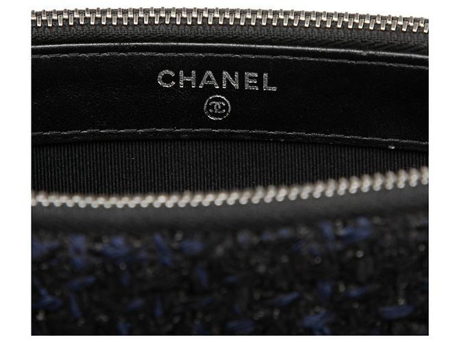Clutch Gabrielle de tweed preto com fecho duplo e corrente Chanel - vista 5
