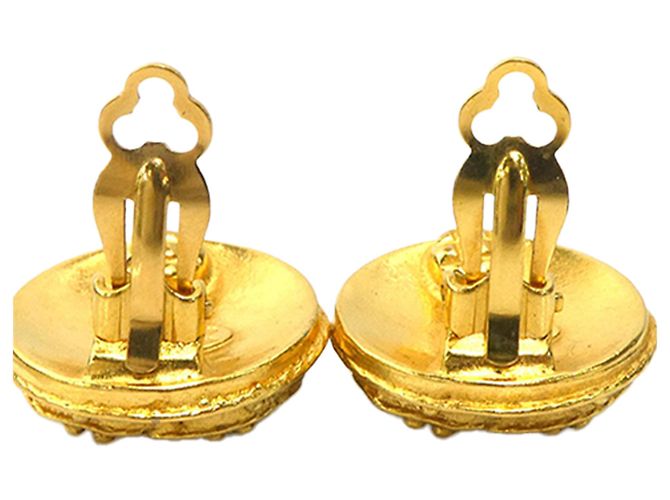 Boucles d'oreilles clips rondes plaquées or Chanel Gold CC Doré - vue 6