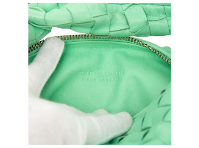 Bottega Veneta Mini Jodie in Nappa Intrecciato Verde Verde chiaro - vista 5