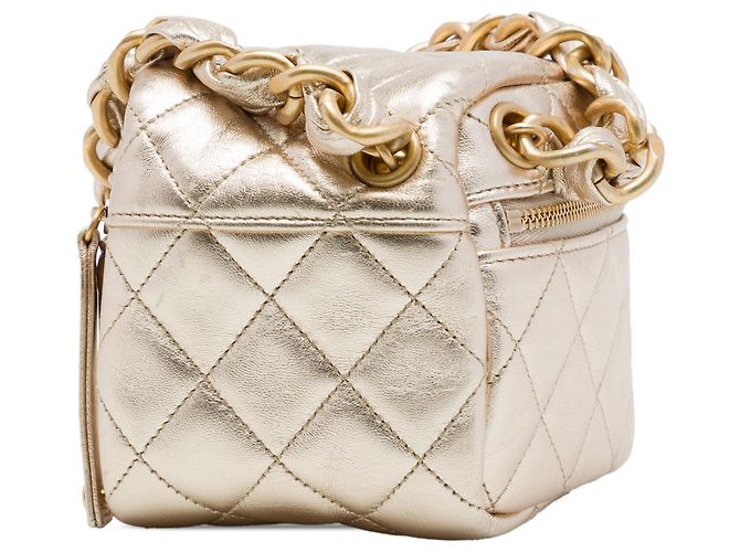 Vanity Chanel Gold CC Quilted Metallic Lambskin Cube Zip Clutch with Chain Golden - Ansicht 2