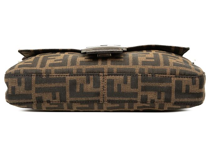 Fendi Baguette Tasche aus braunem Zucca Canvas - Ansicht 3