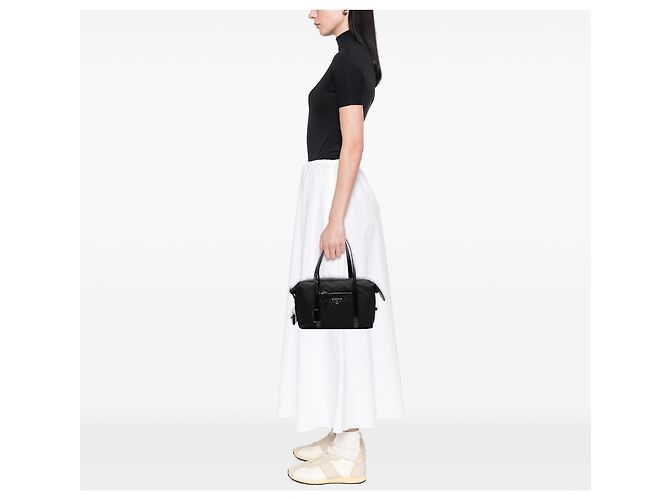 Bolso de hombro Prada en Tessuto negro - vista 6