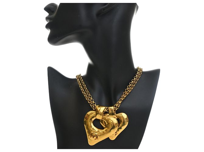 Collar Chanel Gold CC con colgante de doble corazón chapado en oro Dorado - vista 4