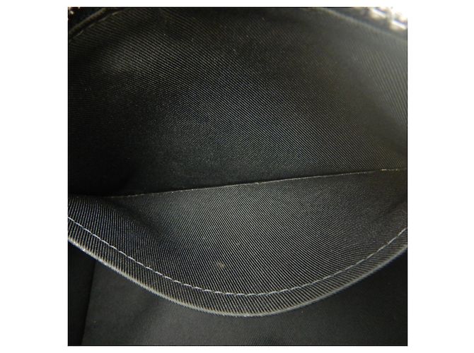 Sac à main Louis Vuitton Monogram Taurillon Keepall Bandoulière 25 Noir - vue 21