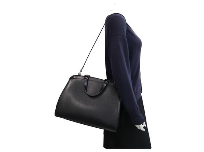 Borsa a tracolla Louis Vuitton Epi Leather GM M40332 Noir Black Nero - vista 10