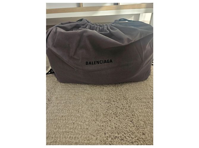 Borsa Balenciaga Monaco Chain Bag M in pelle di agnello nera Nero - vista 18