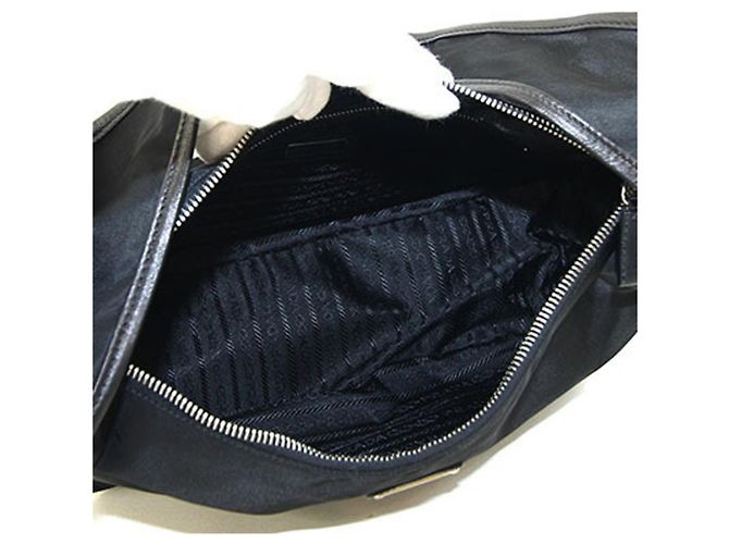 Bolsa Prada em nylon e couro preto - vista 3