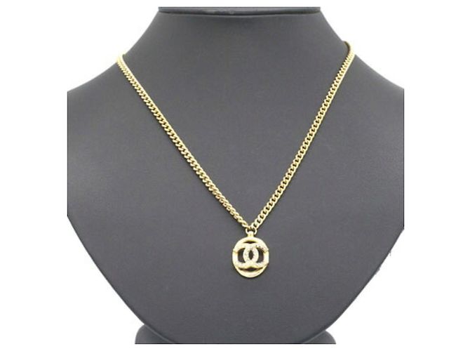 Collana con pendente Chanel in metallo dorato e strass D'oro - vista 6