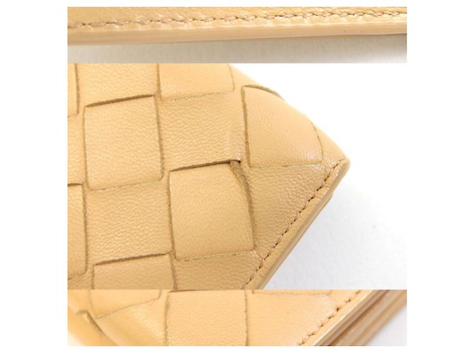 Cartera tri-fold de piel beige Bottega Veneta - vista 3