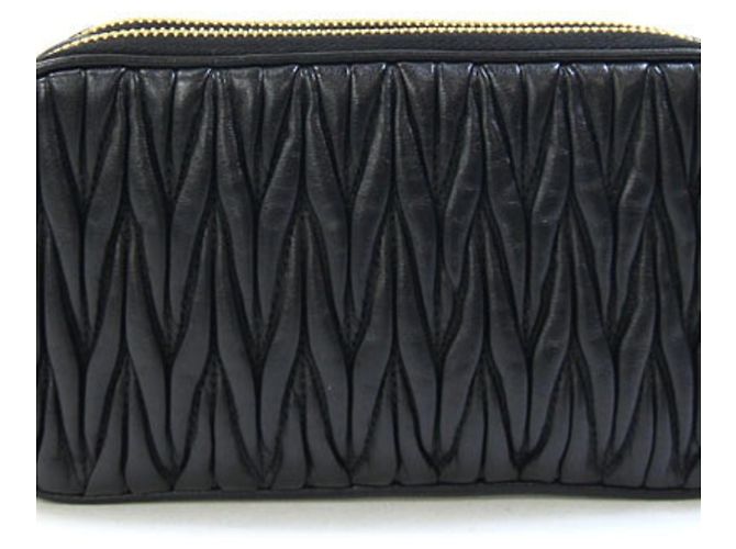 Borsa a tracolla Miu Miu Matelassé in pelle nera Nero - vista 2