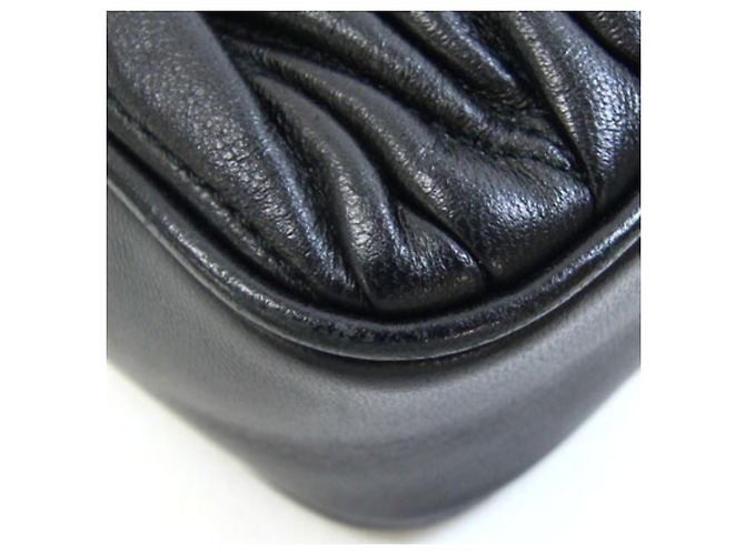 Borsa a tracolla Miu Miu Matelassé in pelle nera Nero - vista 5