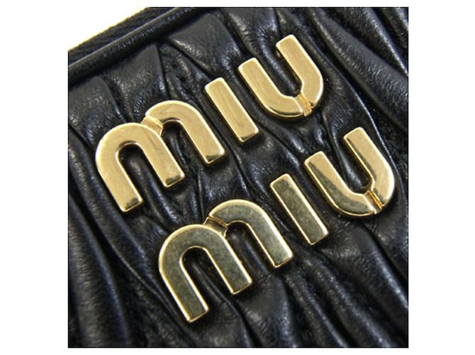 Borsa a tracolla Miu Miu Matelassé in pelle nera Nero - vista 8