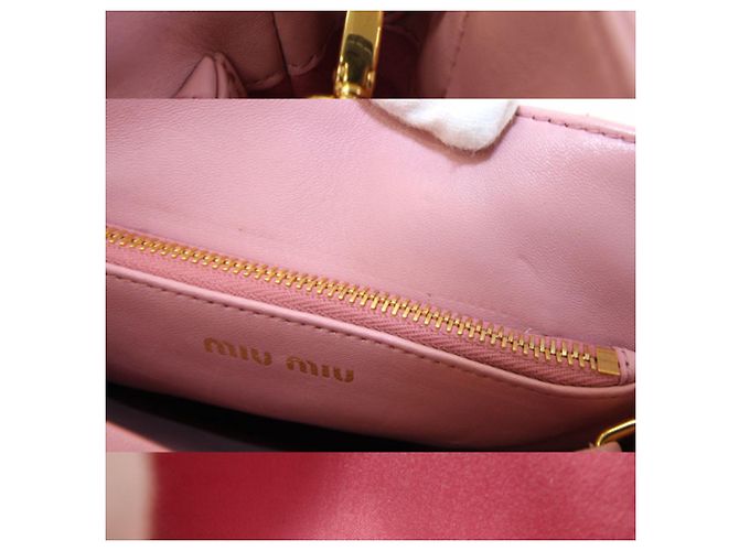 Bolsa Tiracolo Miu Miu em Couro Rosa - vista 9