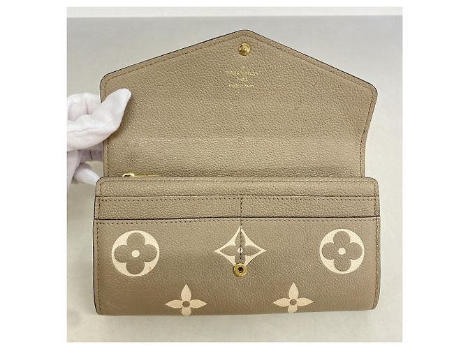 Louis Vuitton Bicolor Long Wallet Grey Cream - view 9