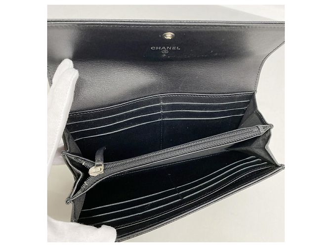 Cartera larga de Chanel en piel de becerro granulada negra Negro - vista 3