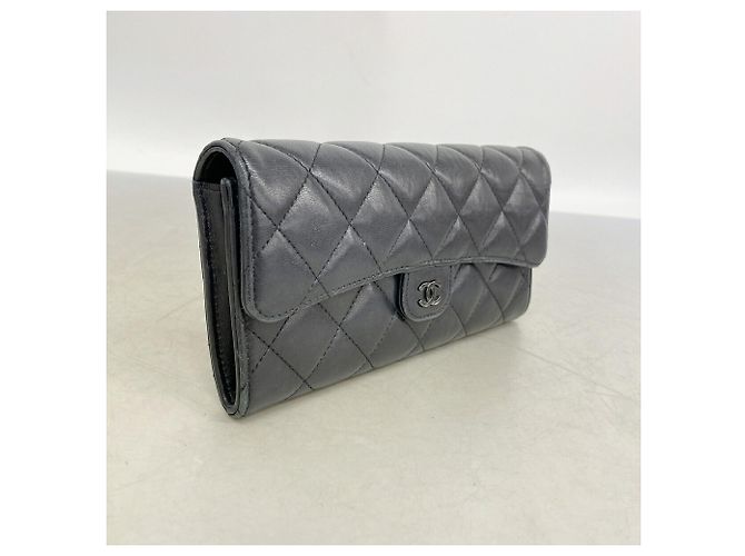 Chanel Matelassé Lambskin Long Wallet Black - view 2