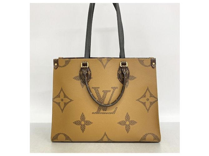 Borsa Tote Louis Vuitton Monogram Giant Reverse OnTheGo MM Marrone - vista 10