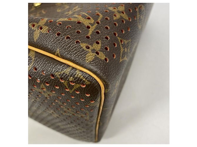 Sac à main Louis Vuitton Monogram Perfo Speedy 30 Orange - vue 10