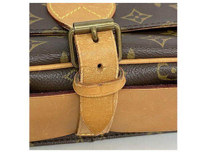 Sac à épaule Louis Vuitton Monogram Cartouchiere GM Marron - vue 7