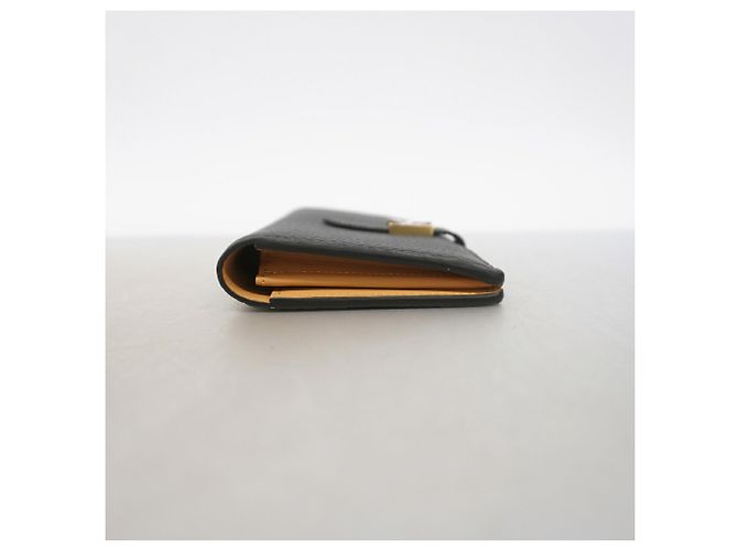 Louis Vuitton LV Vertical Wallet M81330 Noir Preto - vista 2